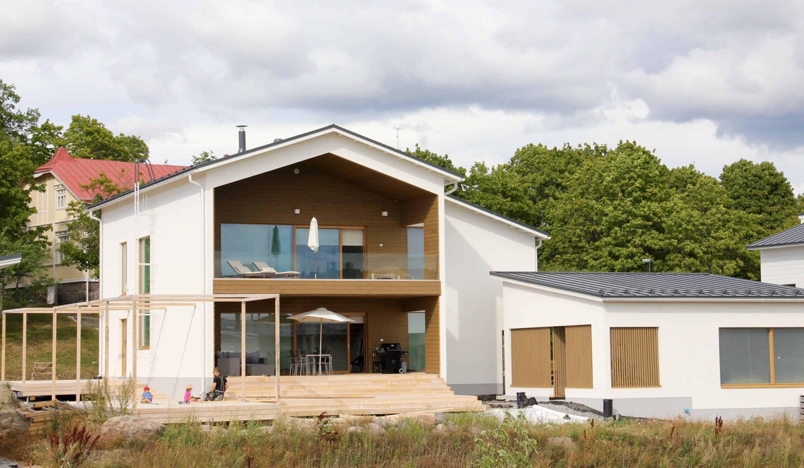 pre-painted, hard-wearing exterior cladding